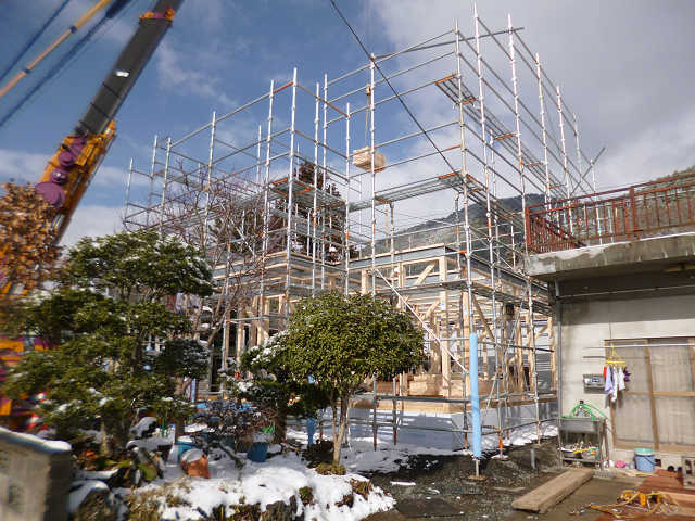 富士吉田市富士見4丁目　Ｗ.Ｍ様邸建て方工事開始です。